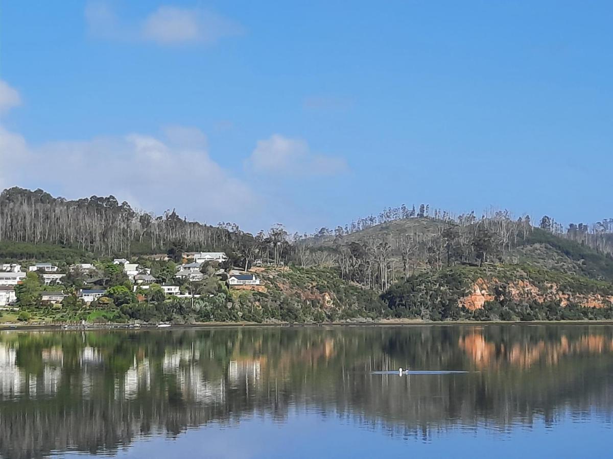 Phoenix Lodge And Waterside Accommodation Knysna Esterno foto