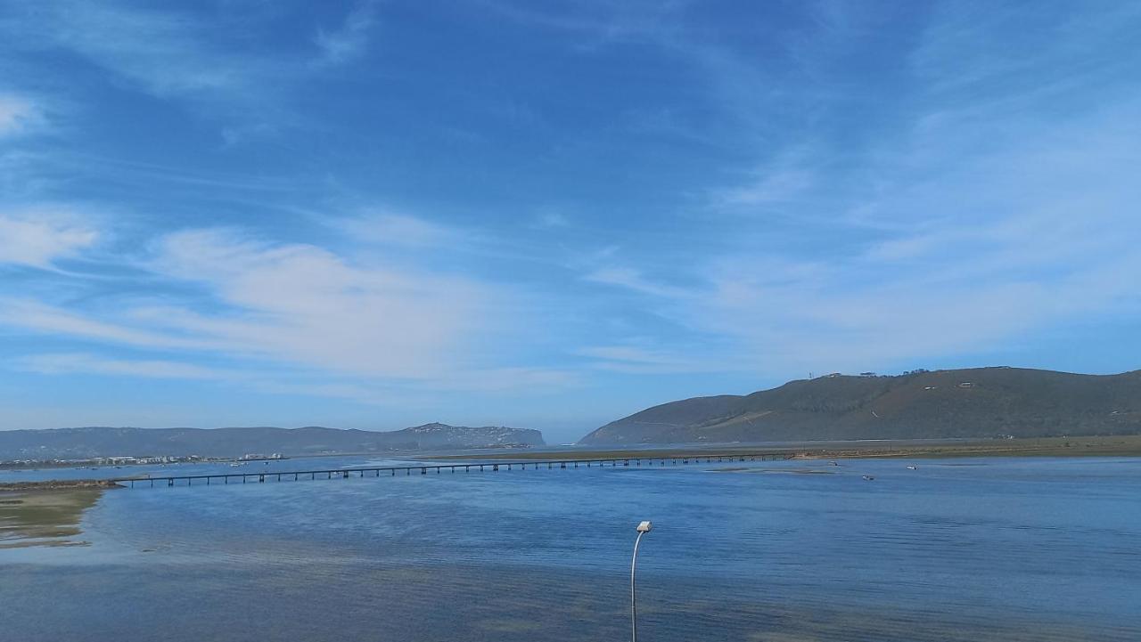 Phoenix Lodge And Waterside Accommodation Knysna Esterno foto